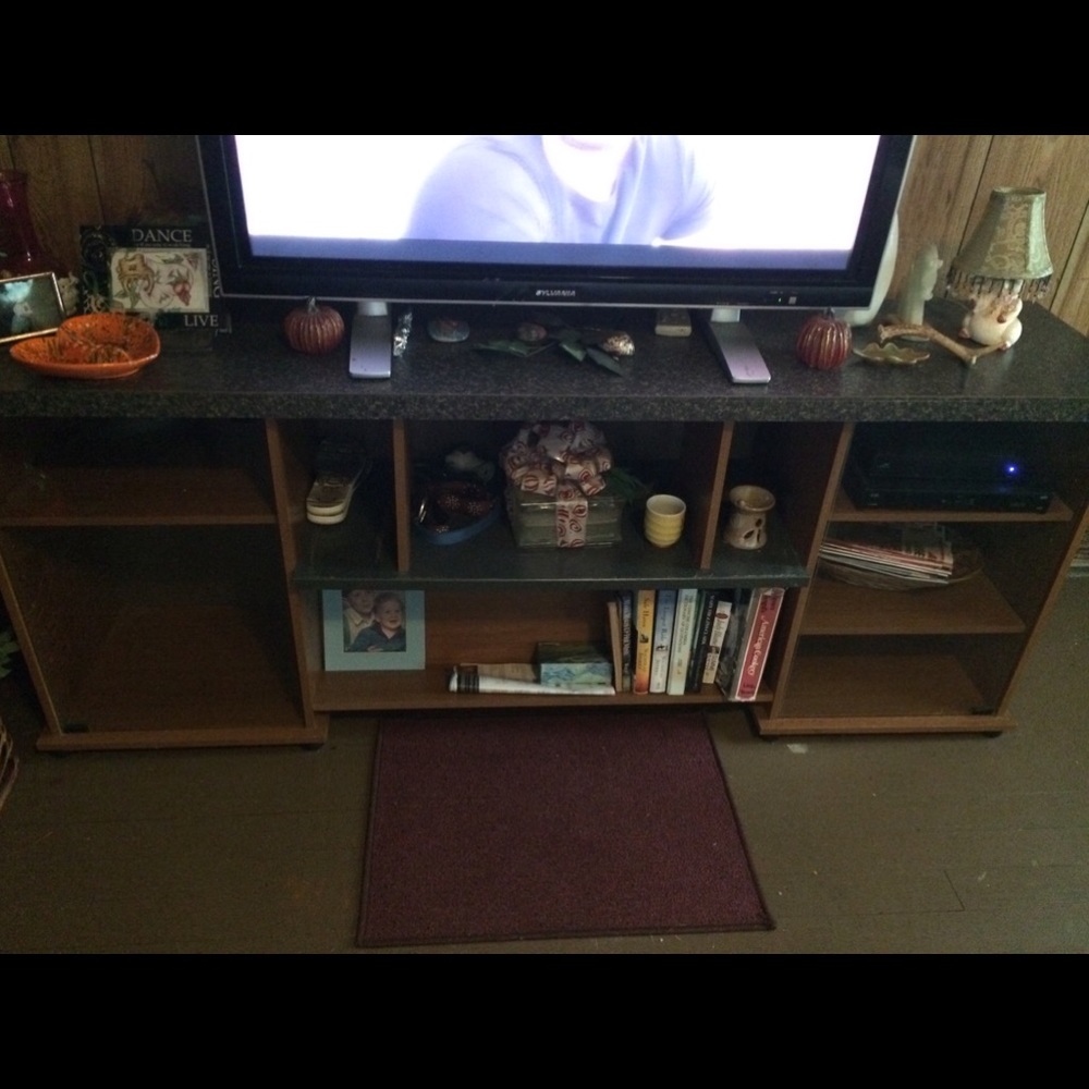 Entertainment center new